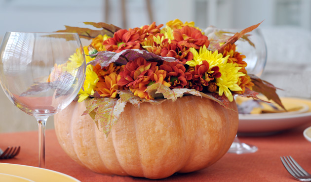 Herfstdecoraties maken: een pompoen als vaas